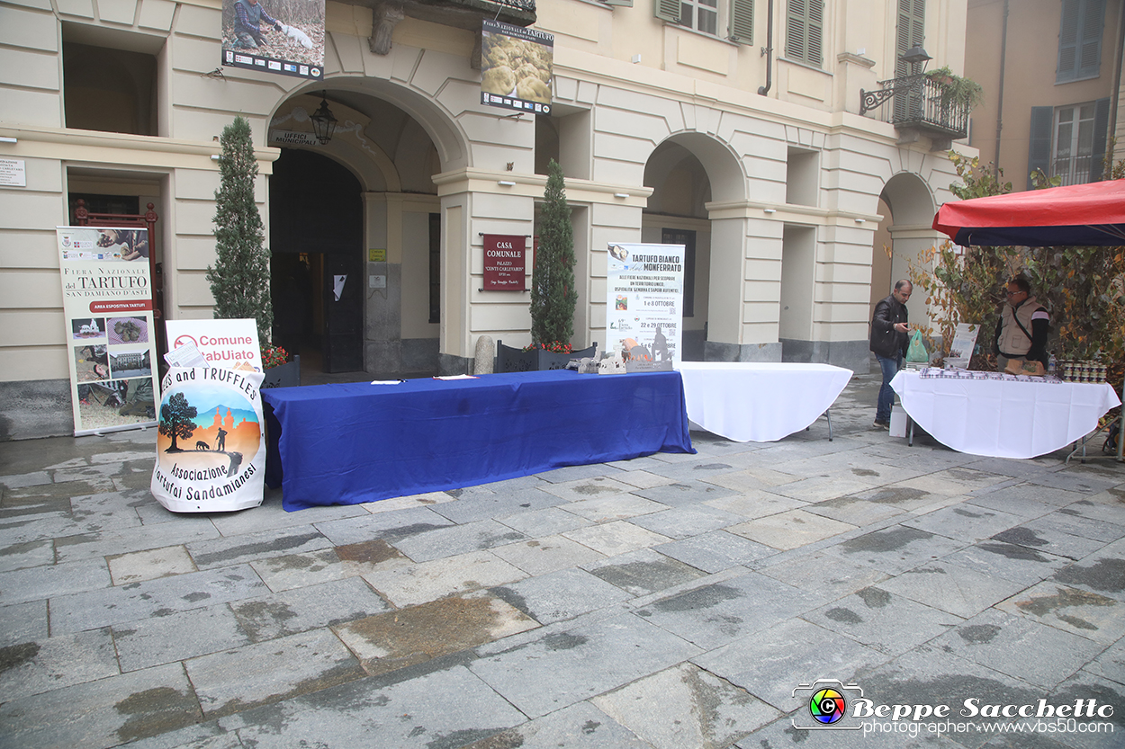 VBS_6455 - Fiera dei Santi - 12.ma Fiera Nazionale del Tartufo.jpg